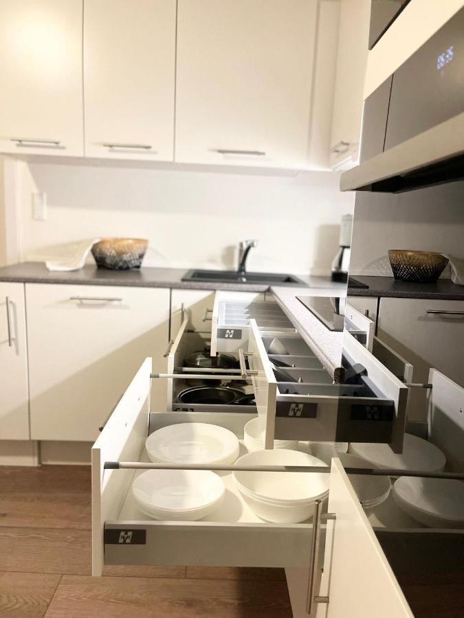Scandinavian Apartment Hotel - Lunden 1 - Central 3 Bedroom Apartment On Two Floors ホーセンス エクステリア 写真