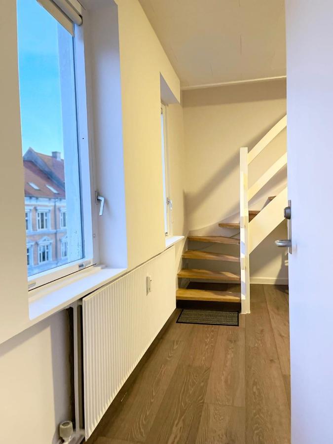 Scandinavian Apartment Hotel - Lunden 1 - Central 3 Bedroom Apartment On Two Floors ホーセンス エクステリア 写真