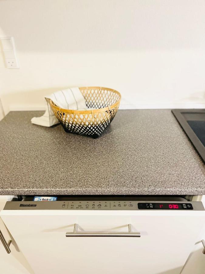 Scandinavian Apartment Hotel - Lunden 1 - Central 3 Bedroom Apartment On Two Floors ホーセンス エクステリア 写真