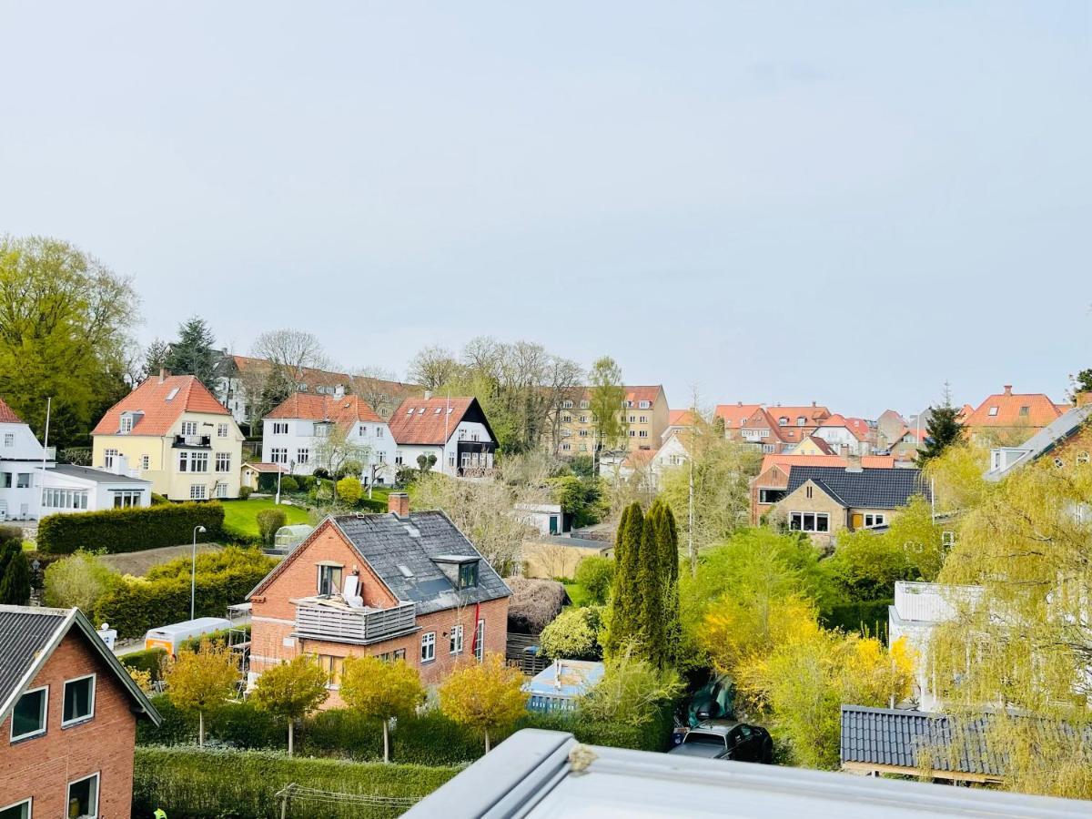 Scandinavian Apartment Hotel - Lunden 1 - Central 3 Bedroom Apartment On Two Floors ホーセンス エクステリア 写真